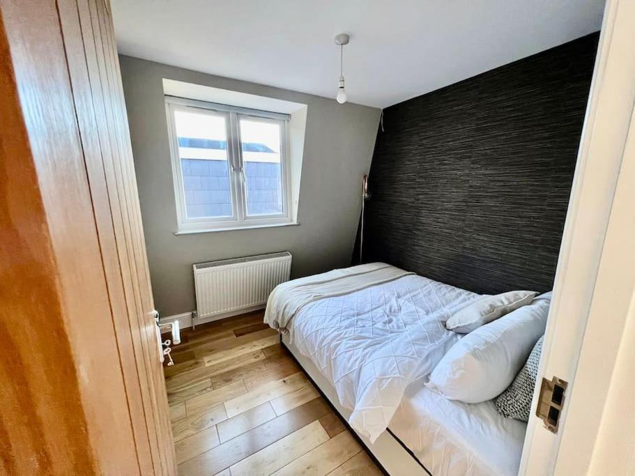 Lovely Two Bed Flat ロンドン エクステリア 写真